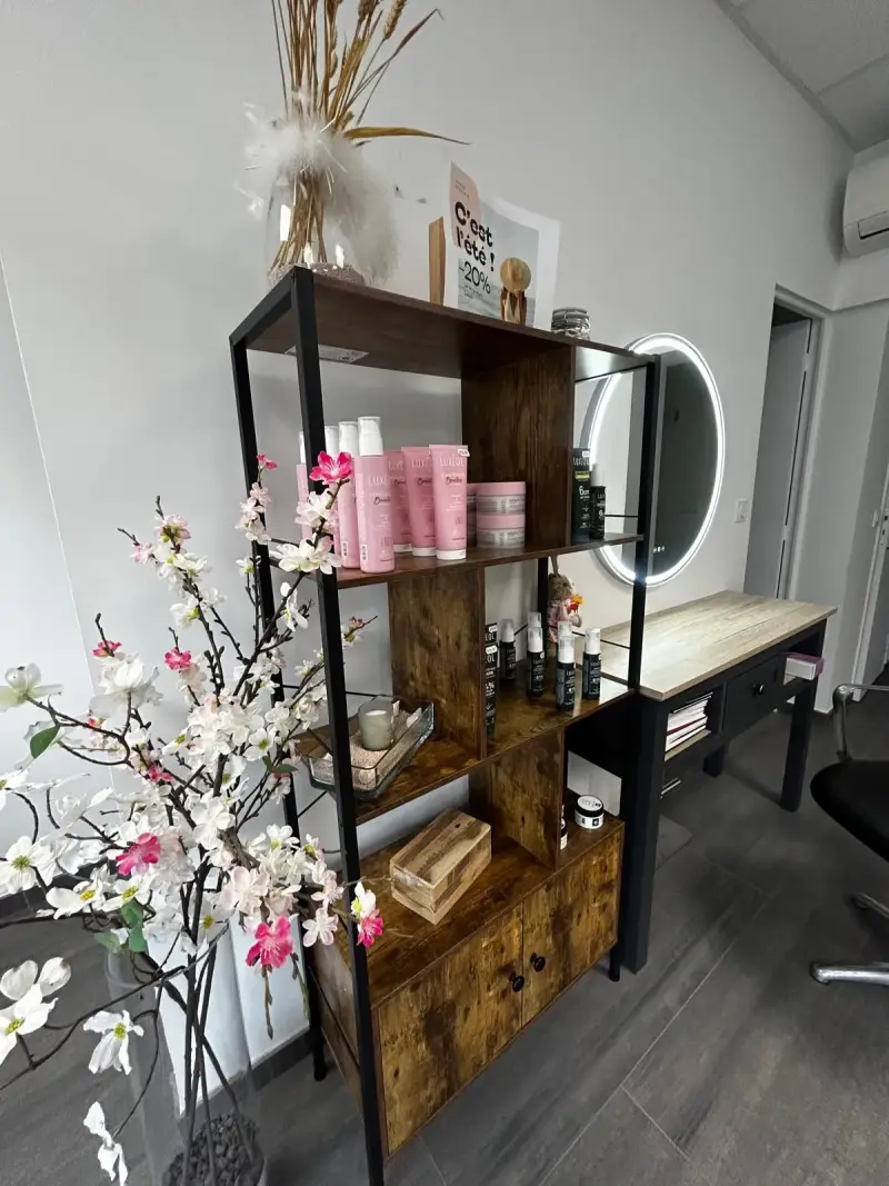 Salon Gabriel Péri : les produits en vente